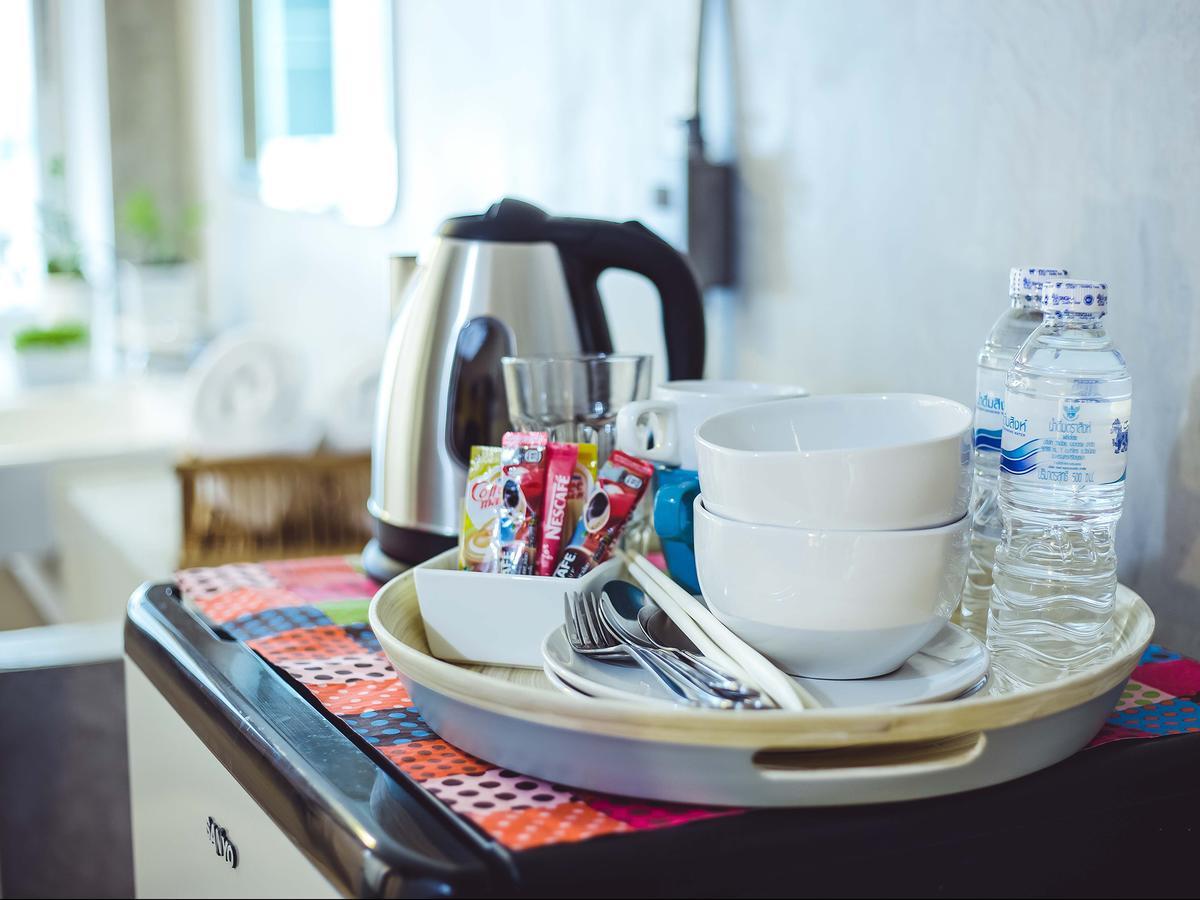 Five Stars Ratchada 19 Hostel Банкок Екстериор снимка