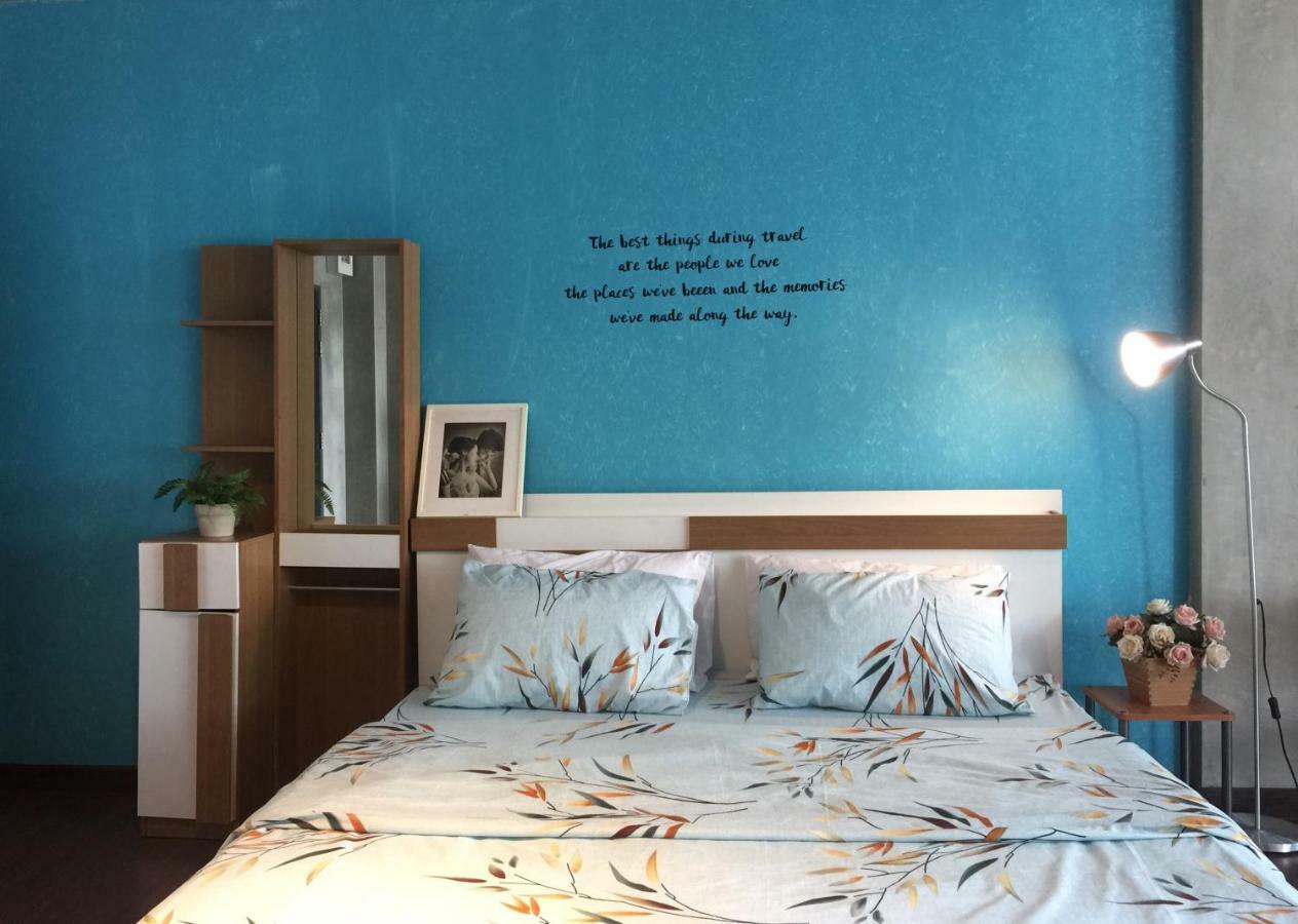 Five Stars Ratchada 19 Hostel Банкок Екстериор снимка