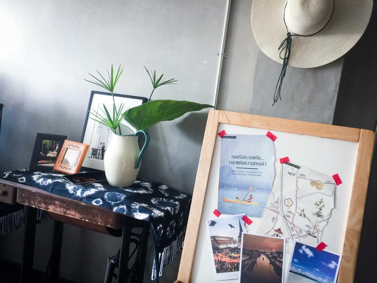 Five Stars Ratchada 19 Hostel Банкок Екстериор снимка